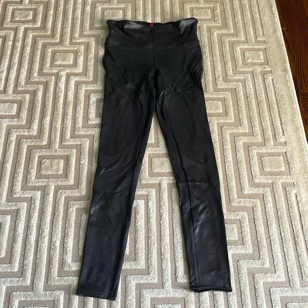 SPANX LEATHER LOOK LEGGINGS